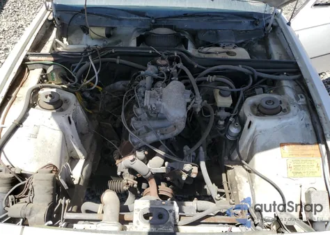 1977 Porsche 924 из США, поврежденный, VIN 9248200388